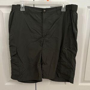 Columbia Men's Olive Hiking Shorts